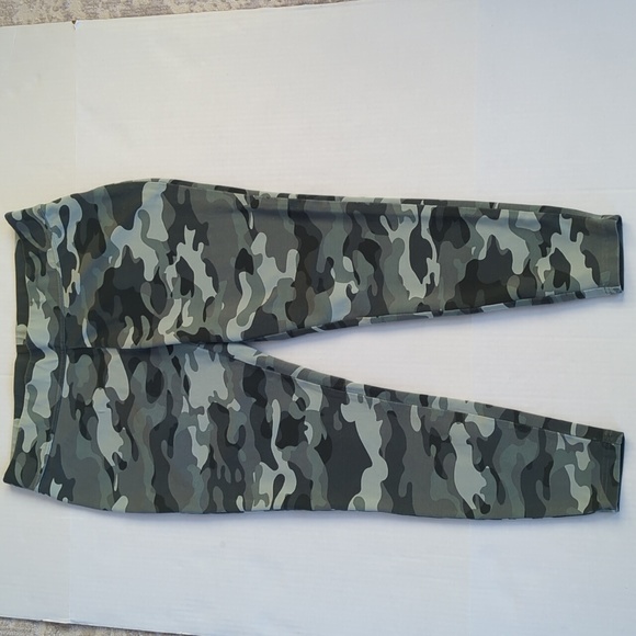 Lands' End Camouflage Starfish Legging Pant LARGE Green Camo - Picture 6 of 14